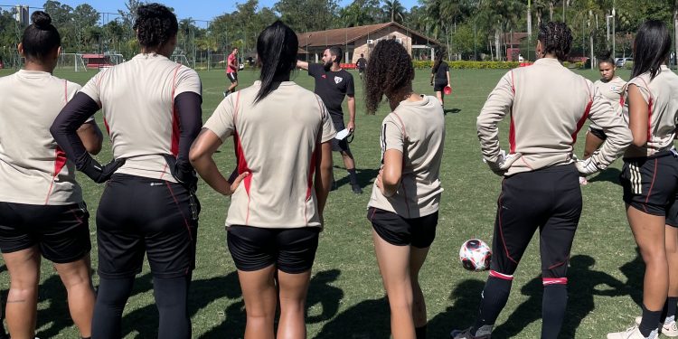 São Paulo F.C. – Em Barueri, São Paulo recebe o Santos pela semifinal do Paulista Feminino