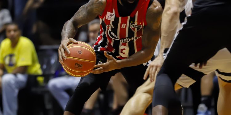 São Paulo F.C. – Fora de casa, Basquete Tricolor sofre revés para o Corinthians no NBB