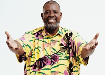 Péricles fará show no Quintal do Espeto