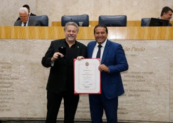 São Paulo F.C. – Presidente Julio Casares recebe Medalha Anchieta da Câmara Municipal de São Paulo