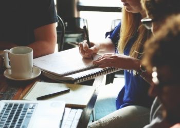 Iniciativas para melhorar saúde mental dos colaboradores ganham importância nas empresas