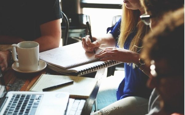 Iniciativas para melhorar saúde mental dos colaboradores ganham importância nas empresas