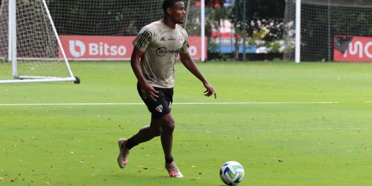 São Paulo F.C. – Domingo de treino no CT da Barra Funda São Paulo F.C. – Domingo de treino no CT da Barra Funda