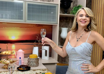 Vanessa Martinazzo: a alma do Café Com Vanessa na Rede TV! Tocantins