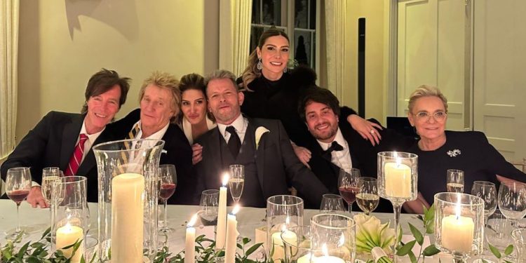 Médico das estrelas Dr. Ivan Rollemberg, Sir Rod Stewart e David Palmer em Londres Médico das estrelas Dr. Ivan Rollemberg, Sir Rod Stewart e David Palmer em Londres