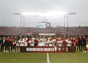 São Paulo F.C. – São Paulo goleia o Milan no Reencontro de Gigantes