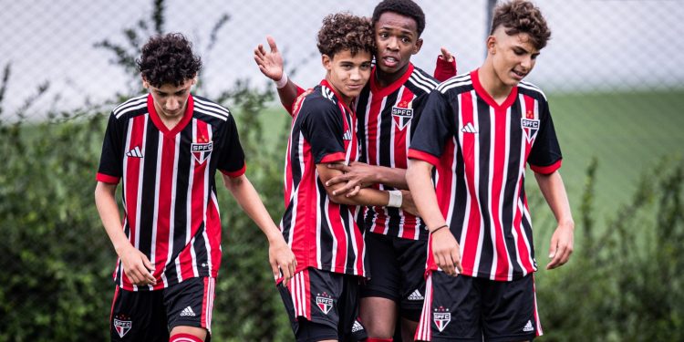 São Paulo F.C. – Sub-14 goleia pela Copa Umbro