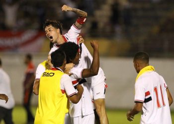 São Paulo F.C. – De virada, São Paulo vence e se classifica na Copinha