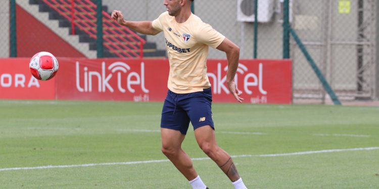 São Paulo F.C. – Tricolor finaliza preparação para enfrentar a Portuguesa