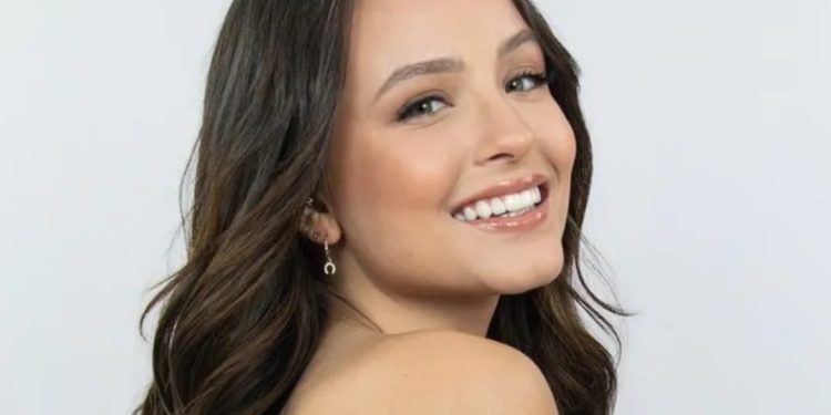 Vidente Vó Bahiana profetiza gravidez de Larissa Manoela