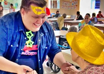 Thiago Michelasi promove “Carna do Bem” no Solar dos Jovens de Ontem e espalha amor por Porto Ferreira