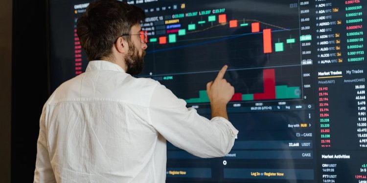 O impacto das criptomoedas no mercado de transferências instantâneas