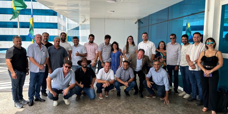 Deputado Pedro Fernandes intermedia e empresários de Rondônia ganham prazo para reformulação da “pauta da madeira” Deputado Pedro Fernandes intermedia e empresários de Rondônia ganham prazo para reformulação da “pauta da madeira”