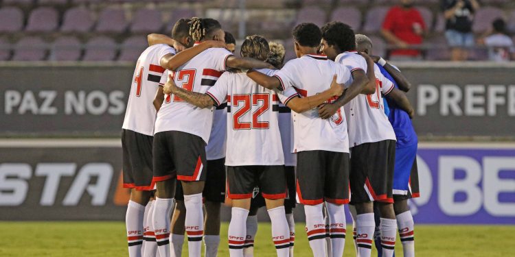São Paulo F.C. – São Paulo é superado pela Ferroviária na Copinha São Paulo F.C. – São Paulo é superado pela Ferroviária na Copinha