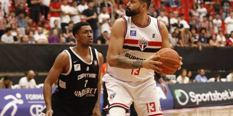 São Paulo F.C. – Basquete Tricolor perde para o Corinthians no NBB São Paulo F.C. – Basquete Tricolor perde para o Corinthians no NBB