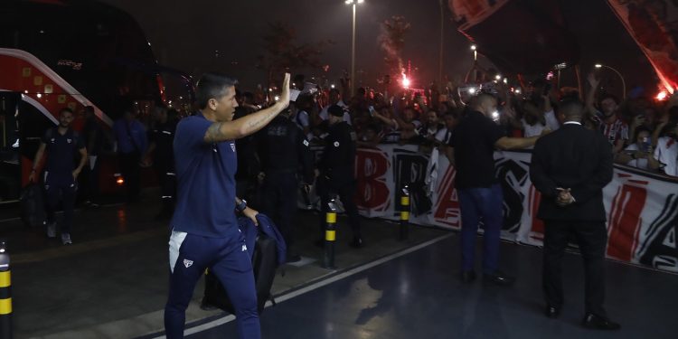 São Paulo F.C. – Tricolor enfrenta a Inter de Limeira em Brasília São Paulo F.C. – Tricolor enfrenta a Inter de Limeira em Brasília