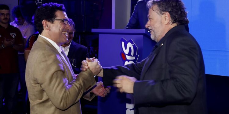 São Paulo F.C. – MorumBIS recebe evento de oficialização da parceria entre São Paulo e Mondelez