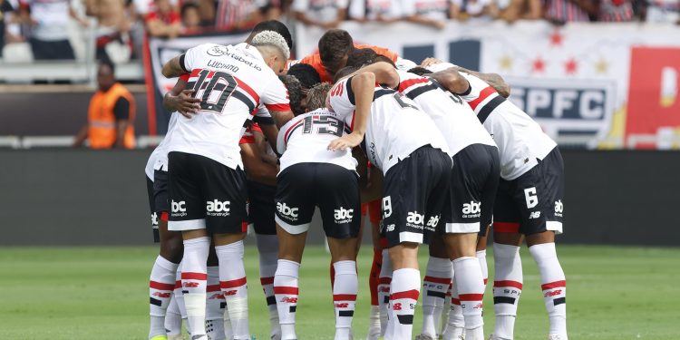 São Paulo F.C. – São Paulo vence o Palmeiras e é campeão da Supercopa Rei São Paulo F.C. – São Paulo vence o Palmeiras e é campeão da Supercopa Rei