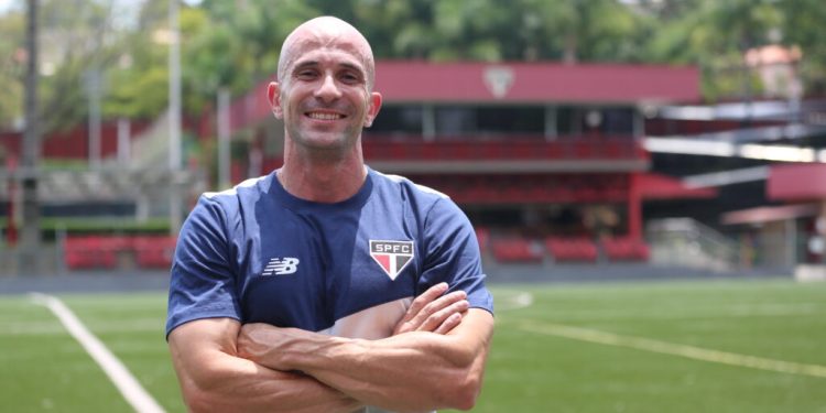 São Paulo F.C. – Celso Silva é o novo treinador da equipe feminina sub-20 São Paulo F.C. – Celso Silva é o novo treinador da equipe feminina sub-20