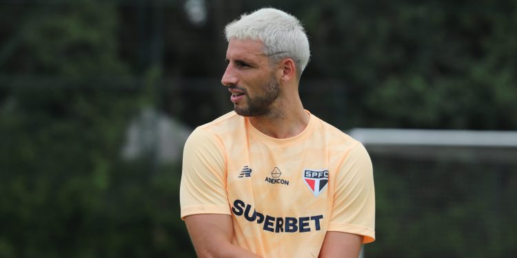 São Paulo F.C. – Elenco encerra preparação para duelo com o Red Bull Bragantino São Paulo F.C. – Elenco encerra preparação para duelo com o Red Bull Bragantino