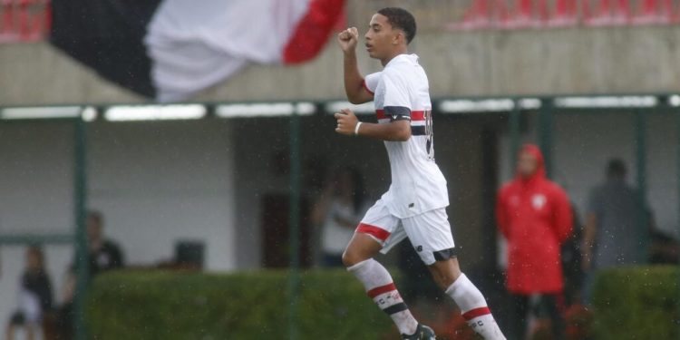 São Paulo F.C. – Sub-17 goleia o PSTC e avança para 2ª fase da Copa do Brasil São Paulo F.C. – Sub-17 goleia o PSTC e avança para 2ª fase da Copa do Brasil