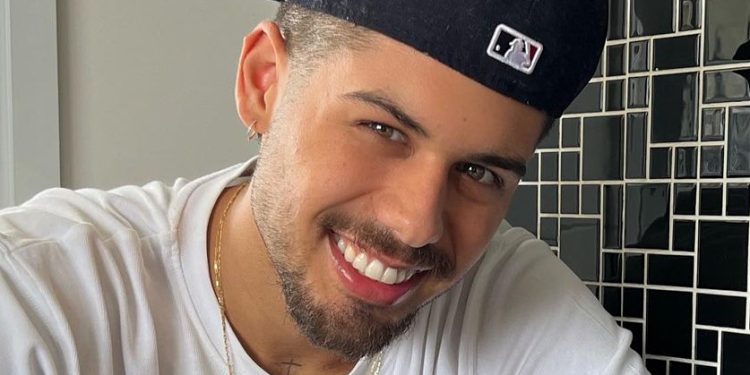 Sensitiva Vó Bahiana fala sobre novo filho do cantor Zé Felipe