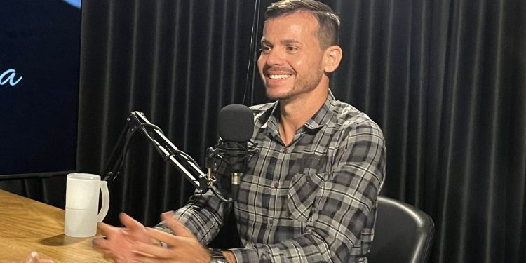 Rafael de Souza conta várias histórias no Cast Folha Nobre