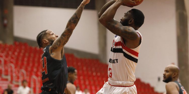São Paulo F.C. – Basquete Tricolor vence o Caxias no Sul, em casa, pelo NBB São Paulo F.C. – Basquete Tricolor vence o Caxias no Sul, em casa, pelo NBB