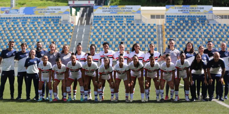 São Paulo F.C. – Com entrada gratuita, base feminina enfrenta o Grêmio São Paulo F.C. – Com entrada gratuita, base feminina enfrenta o Grêmio