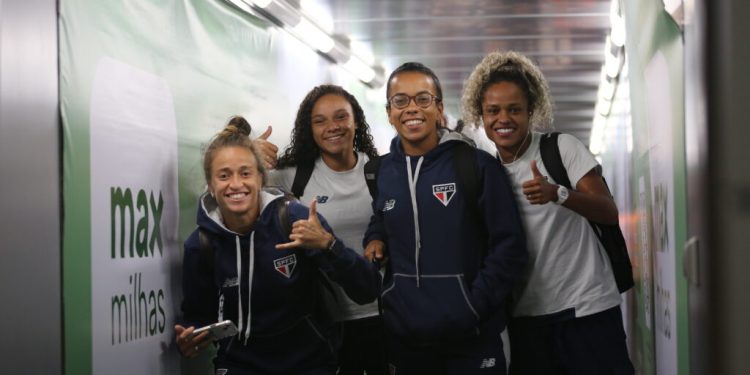São Paulo F.C. – São Paulo chega em BH para estreia no Brasileiro Feminino São Paulo F.C. – São Paulo chega em BH para estreia no Brasileiro Feminino