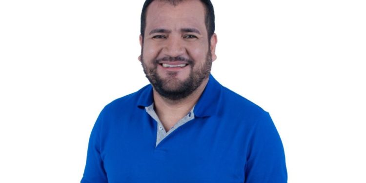 Prefeito Joãozinho Batista será laureado no mês de maio com o Prêmio “Troféu Brasil Premium” Prefeito Joãozinho Batista será laureado no mês de maio com o Prêmio “Troféu Brasil Premium”