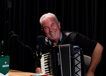 Sukata traz muita música em bate-papo descontraído no Cast Folha Nobre
