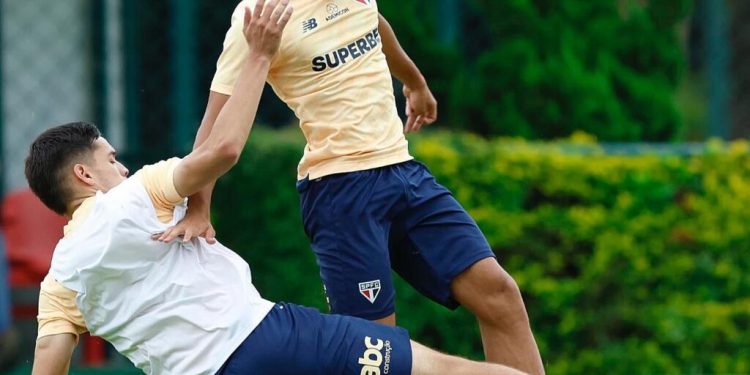 São Paulo F.C. – Arboleda e Bobadilla retornam e treinam com o elenco São Paulo F.C. – Arboleda e Bobadilla retornam e treinam com o elenco