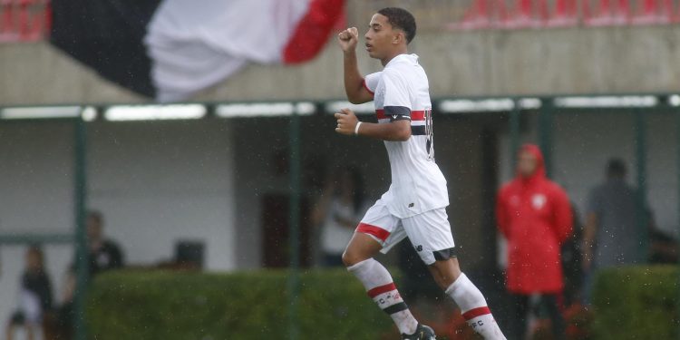 São Paulo F.C. – Sub-17 recebe o Athletico-PR pelo jogo de ida na Copa do Brasil São Paulo F.C. – Sub-17 recebe o Athletico-PR pelo jogo de ida na Copa do Brasil
