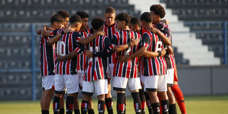 São Paulo F.C. – Em Osasco, Sub-15 e Sub-17 estreiam no Paulista São Paulo F.C. – Em Osasco, Sub-15 e Sub-17 estreiam no Paulista