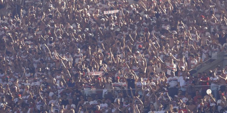 São Paulo F.C. – No primeiro duelo como visitante no Brasileirão, Tricolor visita o Flamengo São Paulo F.C. – No primeiro duelo como visitante no Brasileirão, Tricolor visita o Flamengo