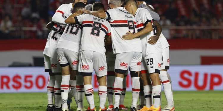 São Paulo F.C. – São Paulo é superado na primeira rodada do Campeonato Brasileiro São Paulo F.C. – São Paulo é superado na primeira rodada do Campeonato Brasileiro