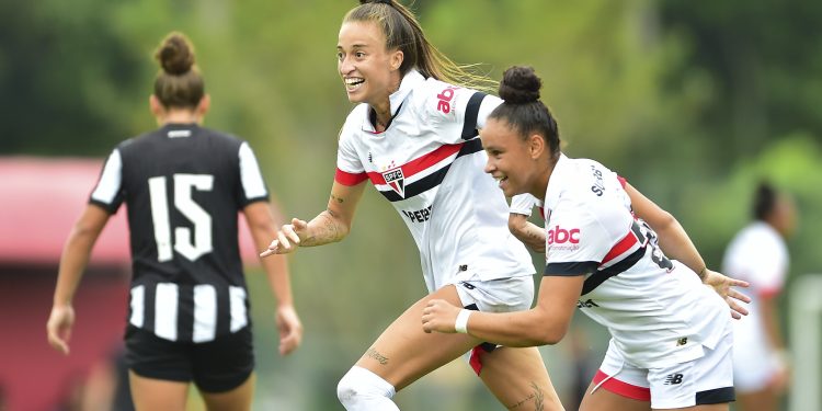 São Paulo F.C. – São Paulo vence o Botafogo e segue invicto no Brasileiro Feminino São Paulo F.C. – São Paulo vence o Botafogo e segue invicto no Brasileiro Feminino