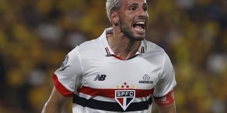 São Paulo F.C. – Eleito o melhor em campo contra o Barcelona (EQU) pela CONMEBOL, Calleri enaltece o trabalho da equipe São Paulo F.C. – Eleito o melhor em campo contra o Barcelona (EQU) pela CONMEBOL, Calleri enaltece o trabalho da equipe