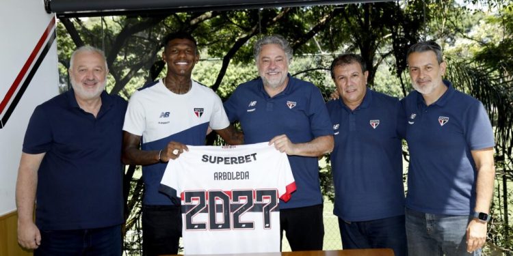 São Paulo F.C. – Arboleda renova até 2027 – SPFC São Paulo F.C. – Arboleda renova até 2027 – SPFC