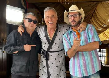 Criado por José Renato, apresentamos a Família Zoreia, resgatando o espírito de Mazzaropi de forma contemporânea Criado por José Renato, apresentamos a Família Zoreia, resgatando o espírito de Mazzaropi de forma contemporânea