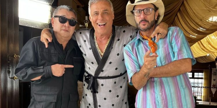 Criado por José Renato, apresentamos a Família Zoreia, resgatando o espírito de Mazzaropi de forma contemporânea Criado por José Renato, apresentamos a Família Zoreia, resgatando o espírito de Mazzaropi de forma contemporânea