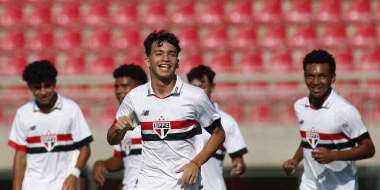 São Paulo F.C. – Em Cotia, Sub-15 e Sub-17 goleiam pelo Campeonato Paulista