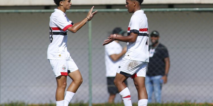 São Paulo F.C. – Em Ibiúna, Sub-15 e Sub-17 jogam pelo Paulista neste sábado São Paulo F.C. – Em Ibiúna, Sub-15 e Sub-17 jogam pelo Paulista neste sábado
