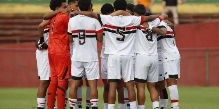 São Paulo F.C. – Sub-17 é superado no jogo de ida da semifinal da Copa do Brasil São Paulo F.C. – Sub-17 é superado no jogo de ida da semifinal da Copa do Brasil