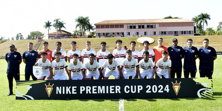 São Paulo F.C. – Sub-15 avança às quartas de final da Premier Cup São Paulo F.C. – Sub-15 avança às quartas de final da Premier Cup