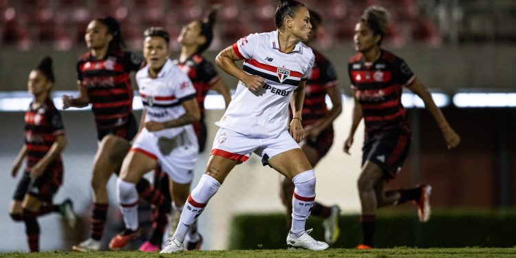 São Paulo F.C. – De virada, São Paulo vence o Flamengo no Brasileiro Feminino São Paulo F.C. – De virada, São Paulo vence o Flamengo no Brasileiro Feminino