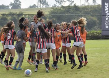 São Paulo F.C. – Feminino Sub-15 supera o Corinthians e garante vaga na final da Nike Premier Cup