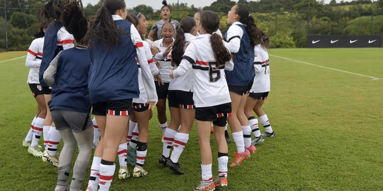 São Paulo F.C. – São Paulo vence o Centro Olímpico no Paulista Feminino Sub-15