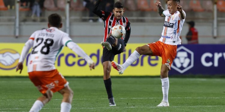 São Paulo F.C. – “Muito feliz e realizado”: Nestor comemora gol e vitória sobre o Cobresal São Paulo F.C. – “Muito feliz e realizado”: Nestor comemora gol e vitória sobre o Cobresal